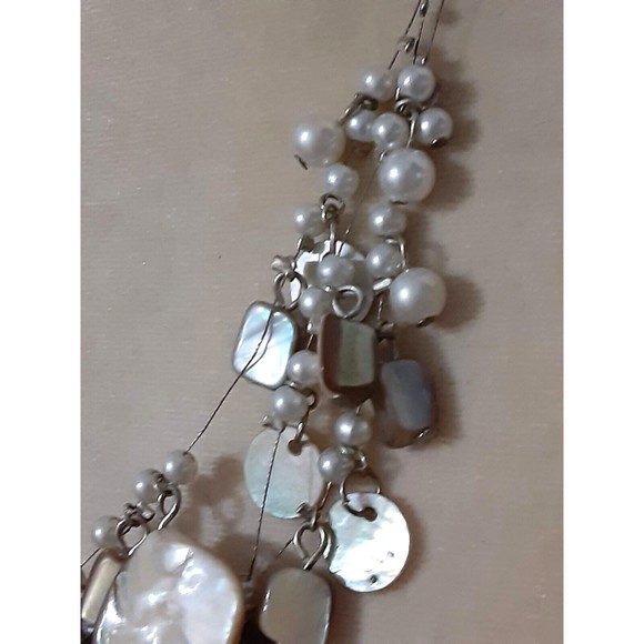 Delicate 3 strand floating faux pearl shells necklace beachy ocean 22" - Picture 3 of 3